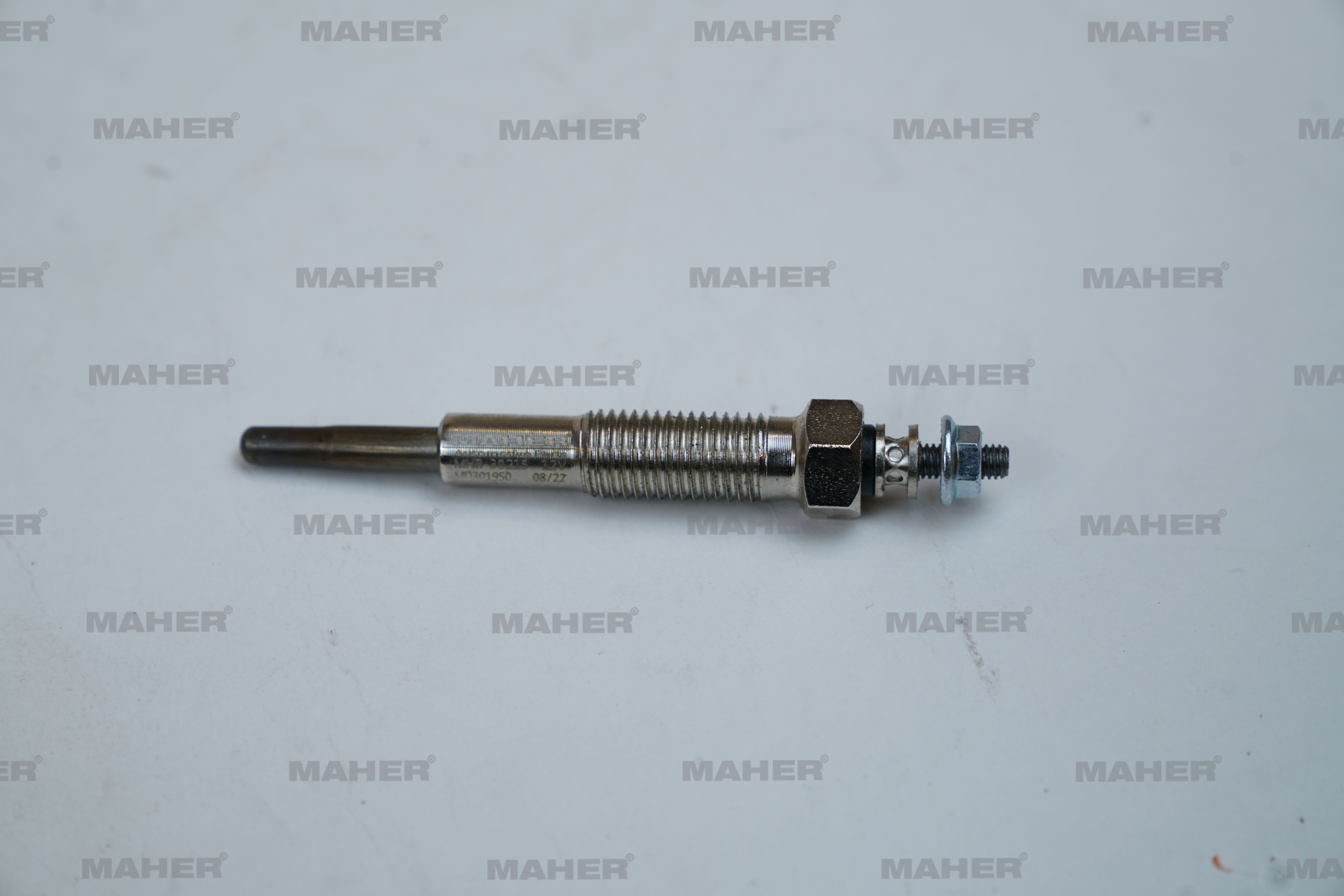 Mitsubishi L200 Kızdırma Bujisi 2000-2006 L Şoklu . OEM MD301950